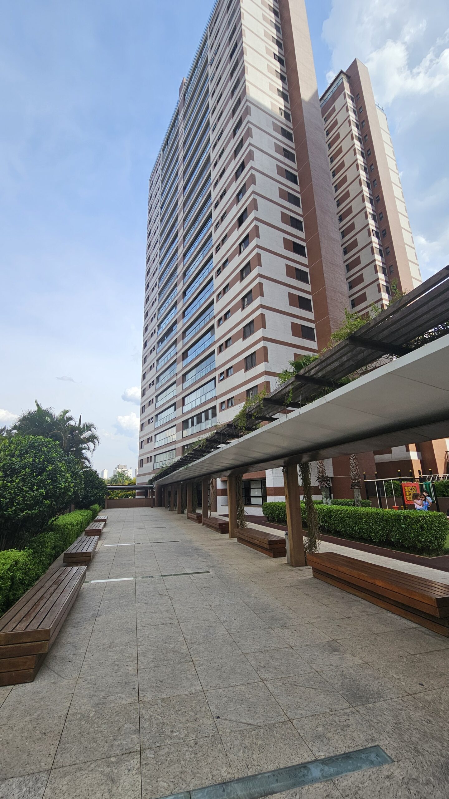 apartamento-alto-padrao-210m²-3-suites-condominio-the-gift-zona-sul (37)